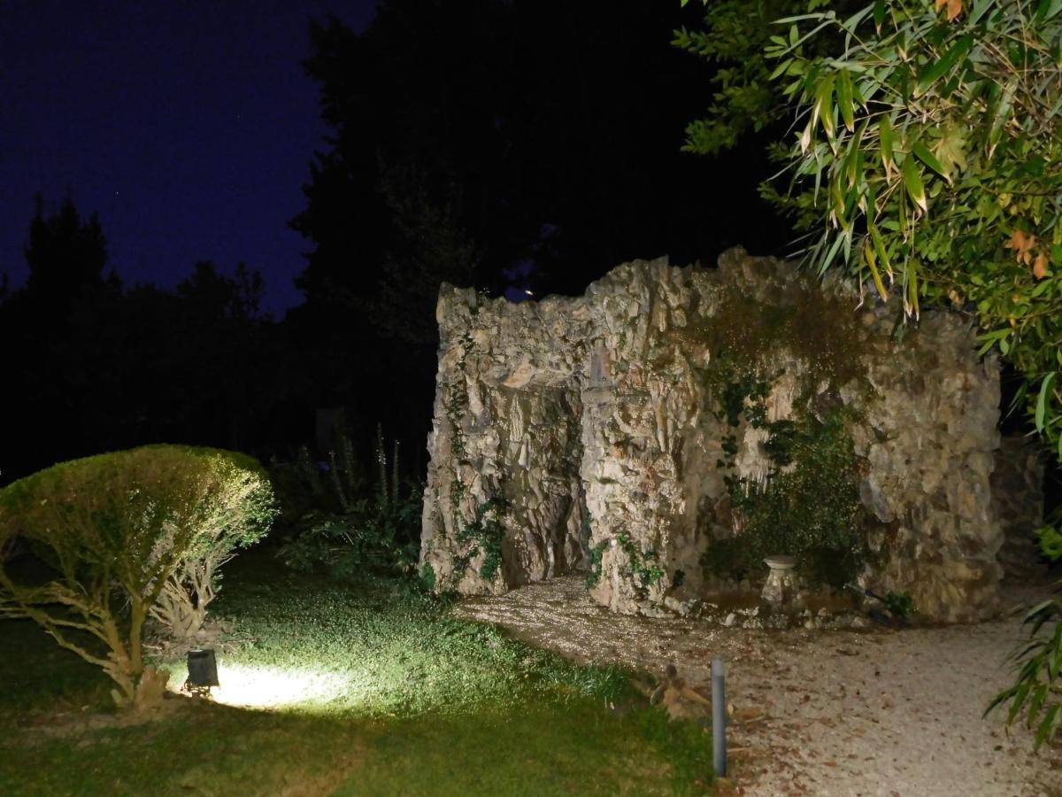 Appartamento Con Piscina Immersa Nel Verde Cascina Buitenkant foto