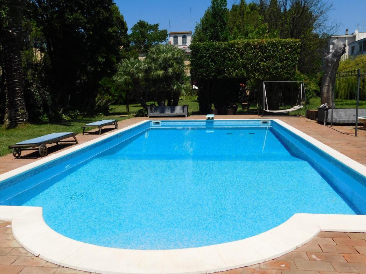 Appartamento Con Piscina Immersa Nel Verde Cascina Buitenkant foto